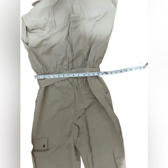 Intermix Utility Cargo Belted Beige Jogger Jumpsuit Size 2 - Picture 4 of 5